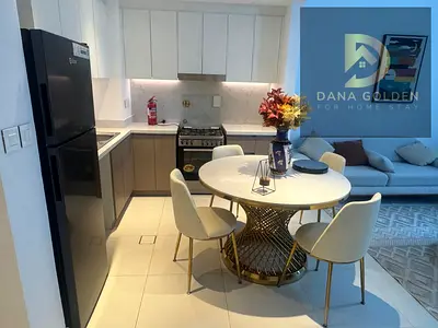 One bedroom, living room, bathroom, large balcony, first occupancy, fully furnished with hotel-style furniture, parking, gym, swimming pool. Sea view,