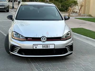 Stunning Volkswagen Golf GTI Clubsport 2017 | GCC Specs | Low Mileage