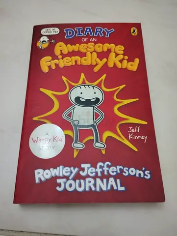 Diary of an Awesome Friendly Kid: Rowley Jeffersons Journal by Jeff Kinney