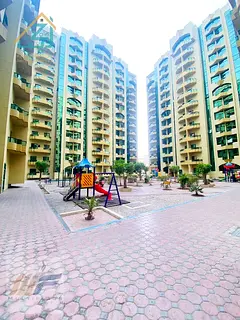 1 BHK APARTMENT FOR SALE IN RASHDIYA TOWER 300000 AED