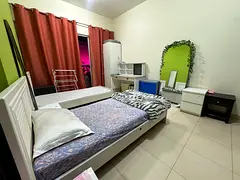 Executive bedspace for female