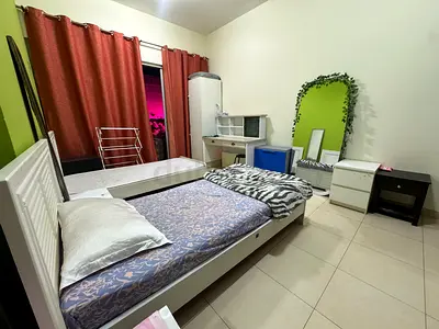 Executive bedspace for female