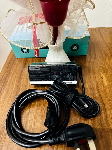 Lenovo la