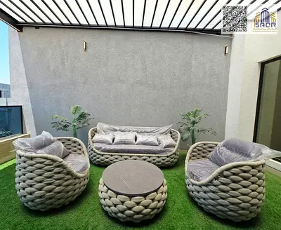 Semi-detached villa with 5 master bedrooms, custom finishing