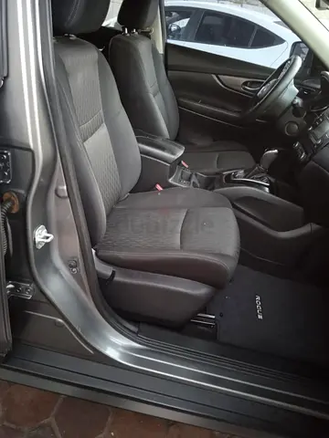 Nissan Rogue SV 2017 - Japanese Specs - Excellent Condition