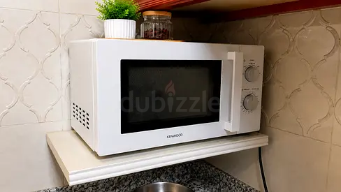 Kenwood Compact Microwave - Good Working Condition