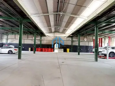 Road Facing Ready Independent Garage For Rent with Equipment