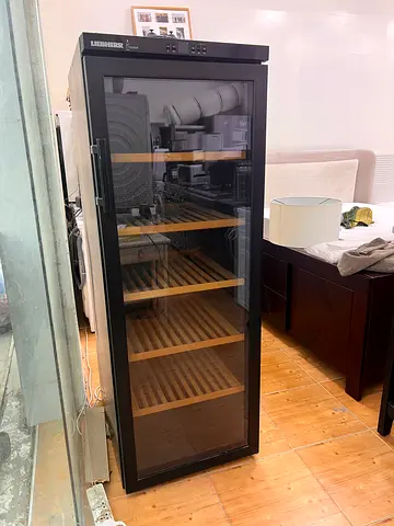 Liebherr Vinothek Wine Cooler Wine Chiller 5 Wooden Shelves