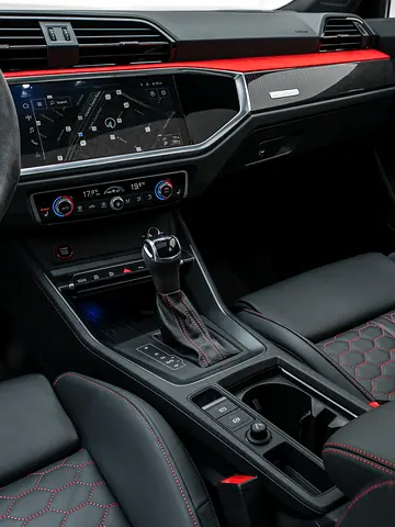 صورة مصغرة 18 لـ 2024 AUDI RS Q3