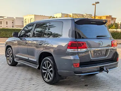 2018 Toyota LAND CRUISER 照片 4