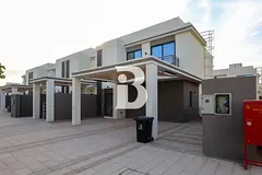 Luxurious 3 bedroom Townhouse on Falcon Island.