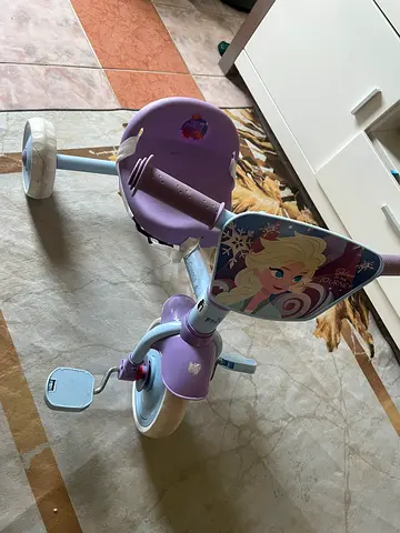 Kids Frozen-themed Tricycle with Seat and Bell - Good Condition