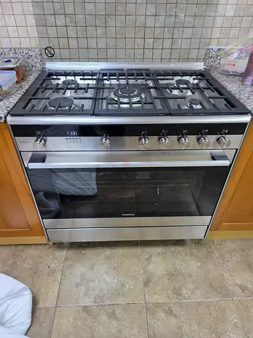 Siemens Digital Top Gas Oven Electric Cooker 90cm latest model