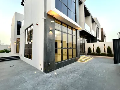 Brand New Modern 6 bedrooms | Big Garden