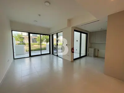 4-Bed Maid’s | Single Row | Green Belt Backing