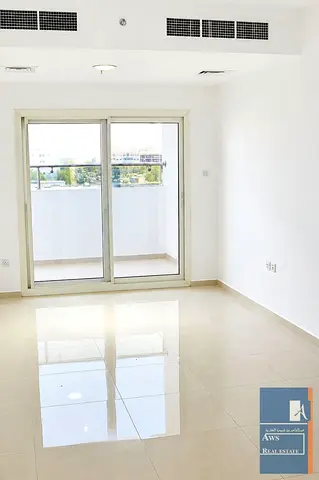 1BHK Available for Family - With Gym and Car Park Access
