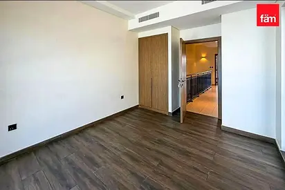4BR | SINGLE ROW | CLOSE TO LAGOON | VACANT