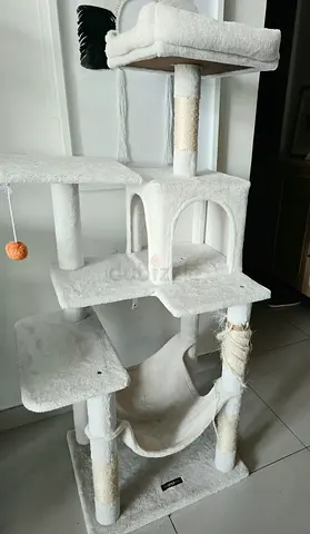 Cat tree