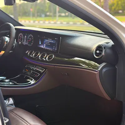 2020 Mercedes-BENZ E-CLASS photo 13