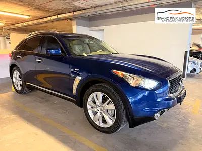 2017 Infiniti QX70 — фото 3