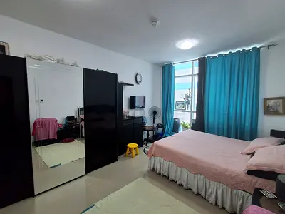 Master Bedroom for rent with Pakistani Family