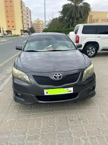 Toyota Camry GLE 2011 American Specs