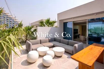 Luxury Living | Beachfront | Private Pool