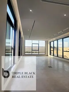 Brand New | Pool, BBQ, Patio, Lift | Bright