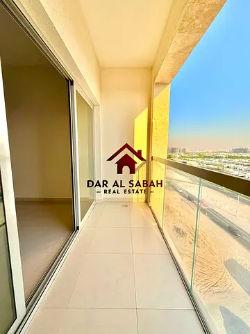 3BHK with balcony and big wardrobe | 3 washroom+ 2 covered parking ready to move