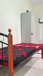 Executive men bedspace available