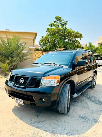 Nissan Armada SE 2013 GCC Specs - Well Maintained SUV