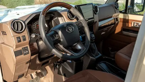 صورة 15 لـ 2026 Toyota LAND CRUISER 70 SERIES