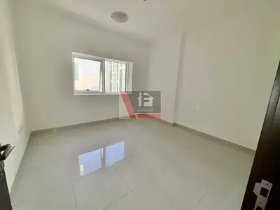 COUPLES AND FAMILIES 1BHK AVAILABLE AT SHJ DXB BRDR READY TO MOVE NEAR LULU FRONT OF BUS F24 EASY ACCESS TO BUS USERS 30K 31K 32K 6 CHEQUES OFFER