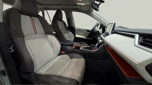 صورة 6 لـ 2024 Toyota RAV 4