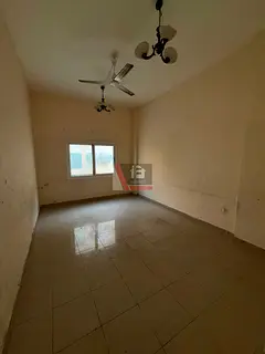 Huge levish 1bhk apartment central ac central gas available for yearly rent