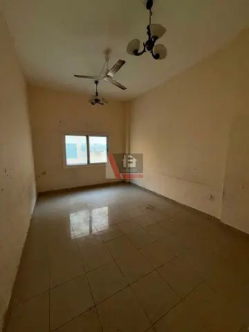 Huge levish 1bhk apartment central ac central gas available for yearly rent