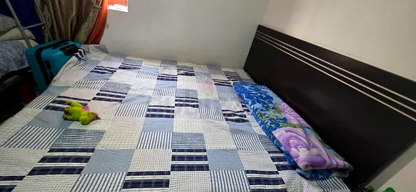 King size bed with cot for sale in good condition.  📍 Location: Karama AEd 300