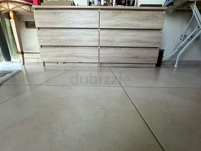 Light Oak 6-Drawer Dresser / Low Chest in Good Condition