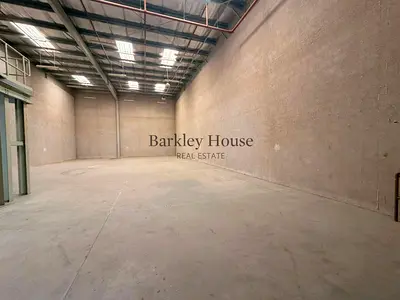 Fitted Warehouse in Dubai Investment Park | 3,953.90 Sq. Ft. | 27.5 kW Power