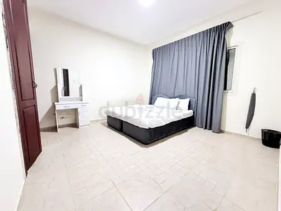 Master Room Available Near Mall of Emirates Metro