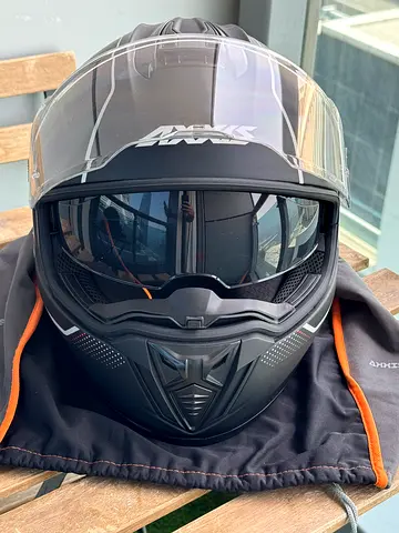 AXXIS Full Face Motorcycle Helmet – Excellent Condition