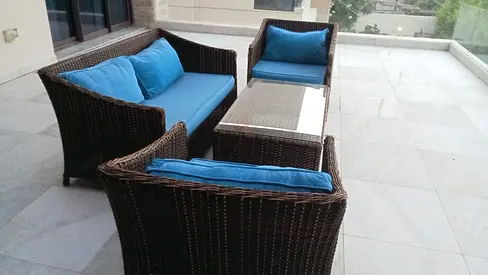 Wicker Garden Furniture Set with Blue Cushions
