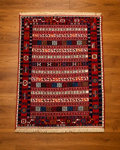 Handwoven Small Persian-Style Red Wool Rug — Excellent Condition 140 x 105