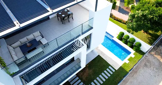 Unlimited Luxury in a Ready 5-Bedroom Villa Within a Fully Integrated Waterfront City