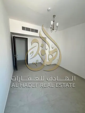 شقة غرفتين وصالة اول ساكن فى منطقة البوطينة - غرفة ماستر - استلام فورى - باركن فرى اسفل البناية - كاميرات مراقبه بالبناية - تامين شيك لا يصرف