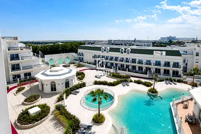 RENTED | POOL VIEW | RESORT LIFESTYLE