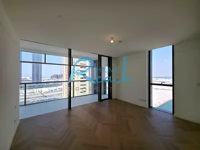 Hot Deal 2-BR Stunning Sea View + Balcony