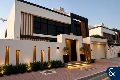 Single Row | Furnished | Vacant Now | 5 Beds