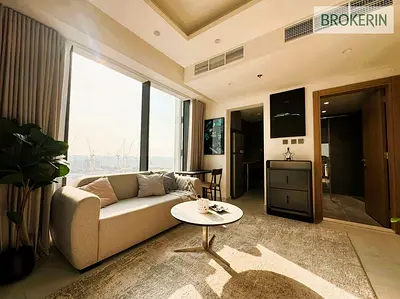 MINIMALIST | BRIGHT & SIMPLE LAYOUT | GREAT PRICE