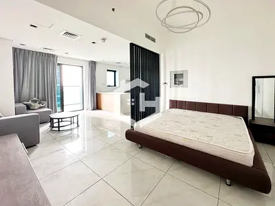 High Floor | Open Kitchen | Well-maintained